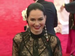 Lisa Airan at "Schiaparelli And Prada: Impossible Conversations" Costume Institute Gala Stock Footage