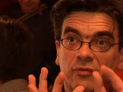 VOICED: Crazy Horse cabaret kicks off new show News Clip