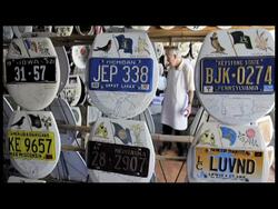 A Texas artist shows off his collection of toilet seats that he has turned into works of art. Produced by Eric Gay. Instructional Video
