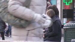 People relaxing in Brussels' historic city centre News Clip