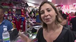 VOICED : En busca del disfraz ideal camino al carnaval de Rio News Clip