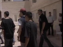 Palestinian leaders meet, Hamas warning News Clip