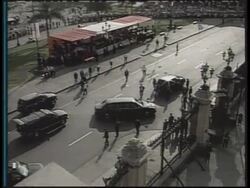 WRAP Bush arrives in Lima, meets Toledo at palace News Clip