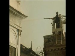 SYND 29 10 71 AFTERMATH OF OPERA HOUSE FIRE News Clip