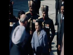 SYND 8 12 76 GHANDI AND PRESIDENT AHMED WELCOME PRESIDENT LOSONCZI AND WIFE FROM HUNGARY Instructional Video