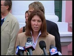 NEW Paternity hearing for Anna Nicole Smith's daughter, court arrivals News Clip