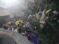 ATMOSPHERE - Mourners gather at a prayer service held at St. David's Episcopal Church following a deadly car accident Stock Footage