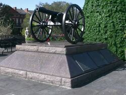Cannon monument at Washington Artillery Park in New Orleans Stock Footage