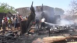 CLEAN : Yemen: three al Qaeda members killed in an explosion in Aden News Clip