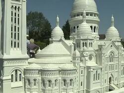 Tilt Down Shot Mini Europe Brussels Belgium Stock Footage