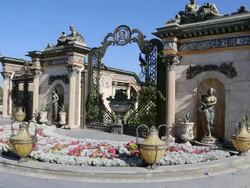 Yerevan, Palace and gardens in the city Stock Footage