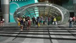 Timelapse crowded people in orchard road at singapore Stock Footage
