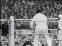 Phil Scott Fails To Come Back News Clip