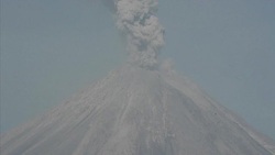 CLEAN : The Volcano of Fire spews ashes in Mexico News Clip