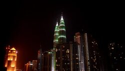 CLEAN : Lights off at KLs Petronas Towers for Eart News Clip