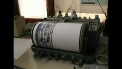 CLEAN : Volcanic ash halts flights to north Australian city News Clip