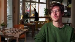 Crypto enthusiasts seek Bitcoin alternatives News Clip