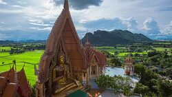4K Timelapse: Tiger Cave Temple Big Buddha. Stock Footage