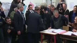 CLEAN : Silvio Berlusconi votes in Italian uncertain election News Clip