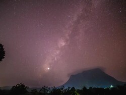 Milky Way with meteor venus and moon Stock Footage