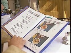 Hungary - Restaurants ripping off tourists News Clip