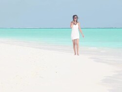 Walk on the beach Stock Footage
