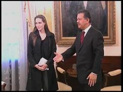 Angelina Jolie visits Dom Rep en route to Haiti News Clip