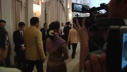 Myanmar's Suu Kyi welcomed by Thailand PM Instructional Video