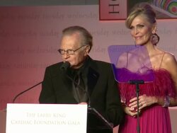 SPEECH: Larry King introduces Washington Redskins general manager Bruce Allen  Stock Footage