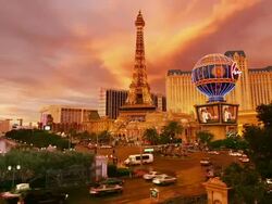 T/L, MS, HA, Traffic on Las Vegas Strip at dusk, Las Vegas, Nevada, USA Stock Footage