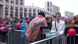 CLEAN : Putin critic rallies supporters ahead News Clip