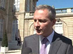 CLEAN:French farmers in tractor protest News Clip