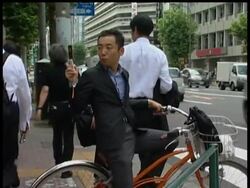 Japanese scientists on Monday displayed a robot suit that they claim improves mobility and enables the wearer to carry more News Clip