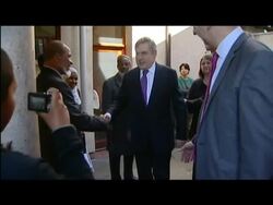 Gordon Brown campaigning in Bromley News Clip