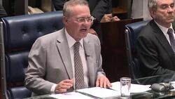 VOICED : Jefe de Senado ordena seguir proceso de destitucion a Rousseff News Clip