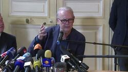 VOICED : Nobel de literatura pide explicacion News Clip