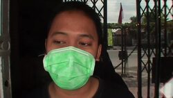 Fear of volcanic ash cancels flights to Jakarta; clearing ash News Clip