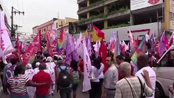 VOICED : Rousseff con leve ventaja para balotaje News Clip