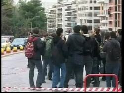 Protest outside courthouse where arrested protesters will appear Instructional Video
