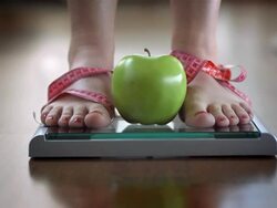 HD DOLLY: Dieting Stock Footage