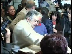 Voters go to polls in presidential elex; candidates News Clip