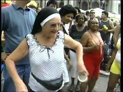 Philippines Model, Mexico Clowns, Brazil Carnival, Russia Beauty Contest, Yasser Arafat Death And Funeral News Clip