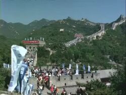 WA High angle view, crowds of people walking along Great Wall of China, Badaling, China Stock Footage