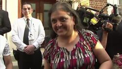 Reaction outside St Mary's Hospital to the first sight of the royal baby Instructional Video