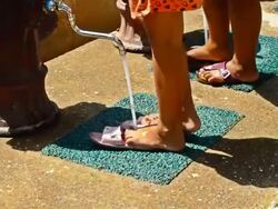 kid clean feet Stock Footage