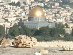 MS R/F View of Mount of Olives / Jerusalem, Mechoz Jeruschalajim, Israel Stock Footage