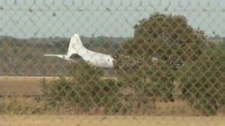 RAAF plane takes off as search for debris enters third day News Clip