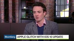 Apple Customers Hit by Update Glitch News Clip