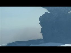 CLEAN: Iceland volcano ash cloud diminishing: experts News Clip