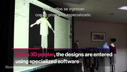 Esta máquina puede confeccionar un suéter de principio a fin News Clip